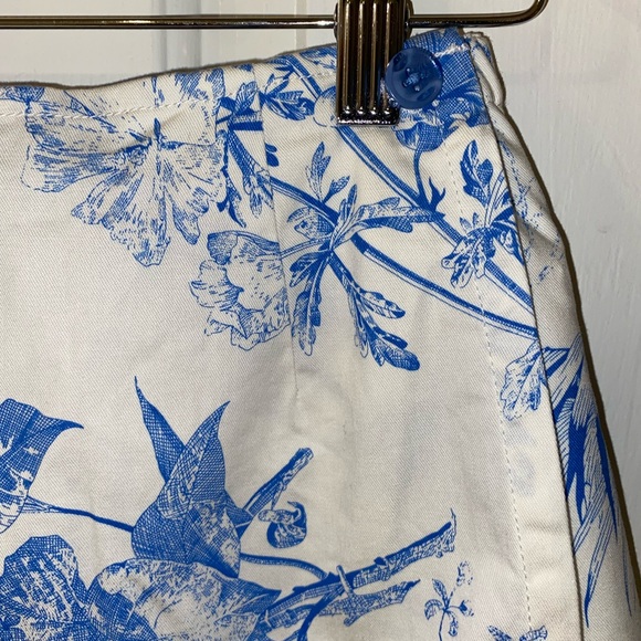 Floral Wrap Skort with Pockets - Picture 4 of 5